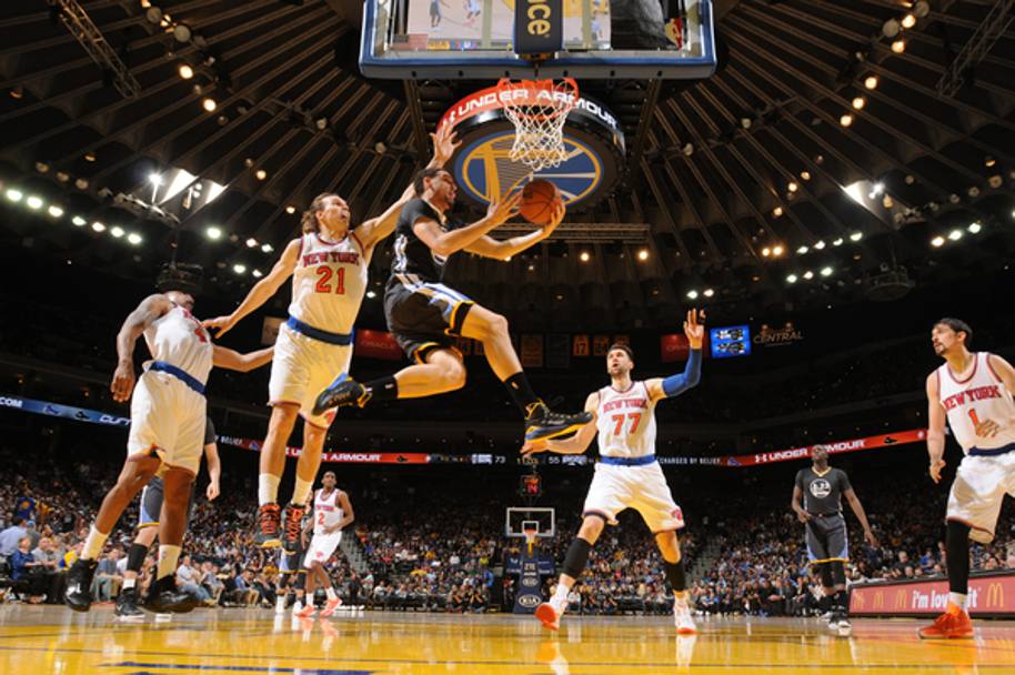 L&#39;elevazione di Klay Thompson, Golden State Warriors, contro i New York Knicks (Getty Images)